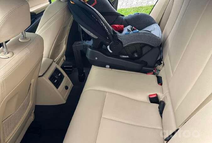 BMW 3 Series 330i Sedan