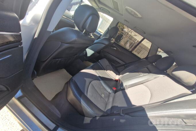 Mercedes-Benz E-Class W211/S211 wagon 5-doors