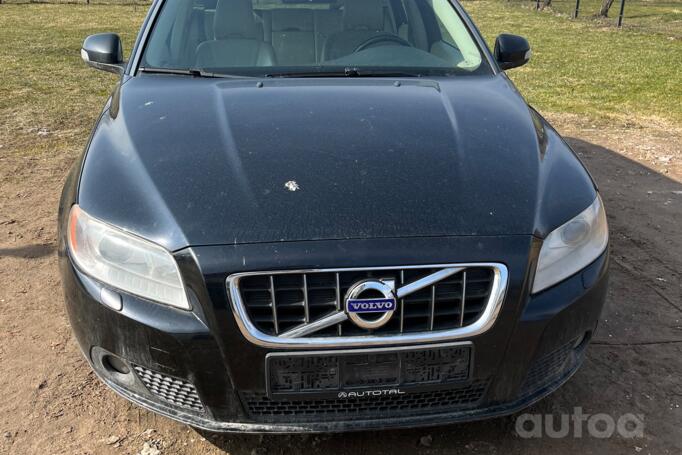Volvo V70 3 generation wagon