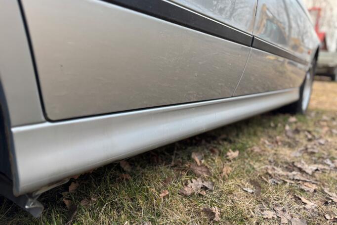 BMW 5 Series E39 Sedan 4-doors