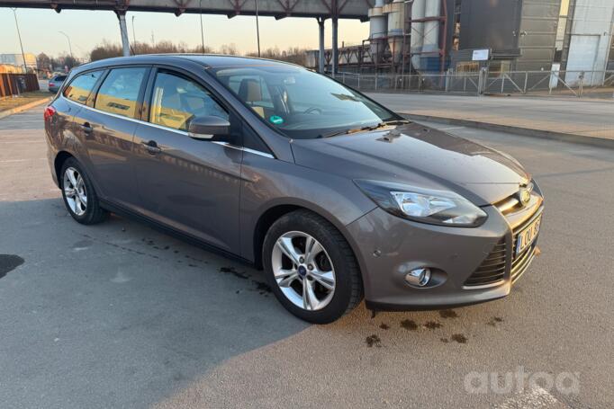 Ford Focus 3 generation wagon 5-doors