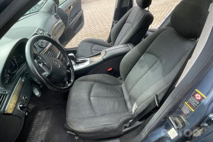 Mercedes-Benz E-Class W211 Sedan