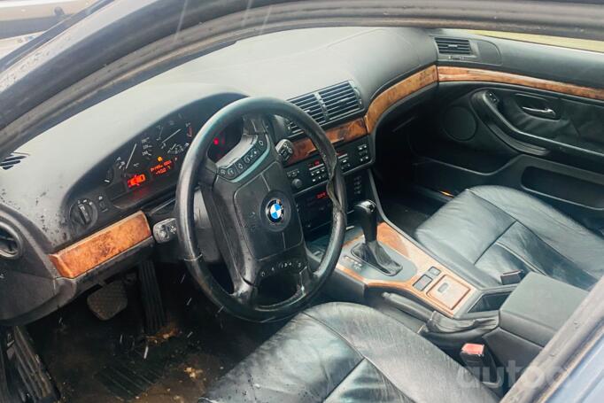 BMW 5 Series E39 Sedan 4-doors
