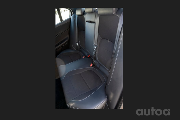 Jaguar XE 1 generation