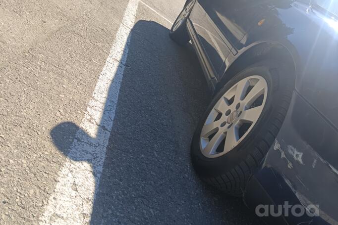 Audi A4 B5 Avant wagon 5-doors