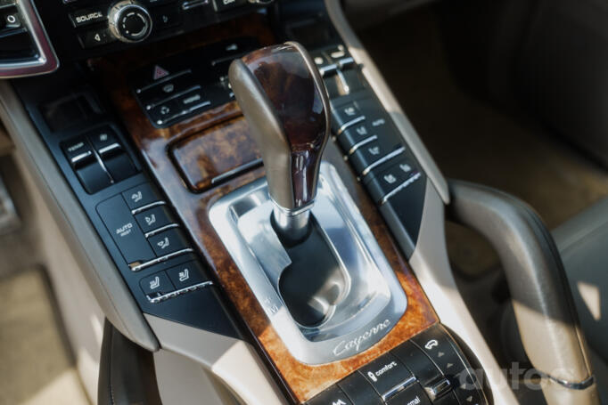 Porsche Cayenne 958 Crossover