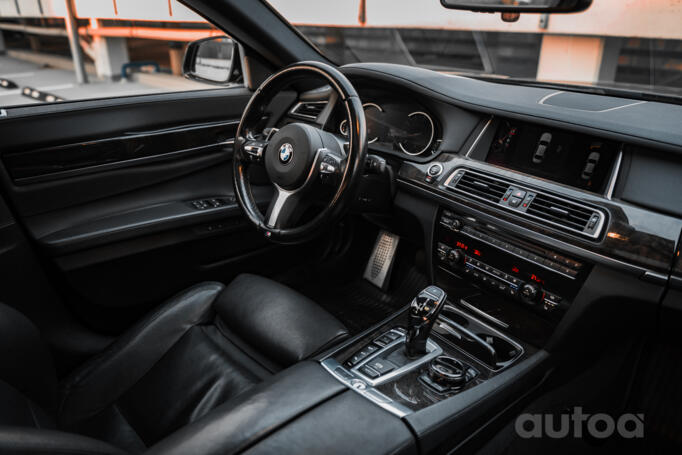 BMW 7 Series F01/F02 [restyling] Sedan