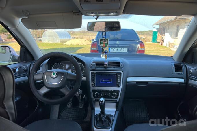 Skoda Octavia 2 generation [restyling] Liftback 5-doors