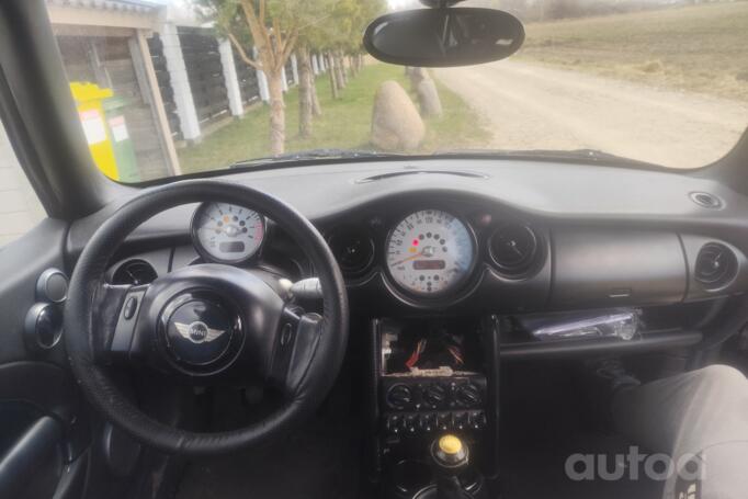 Mini One R50 Hatchback