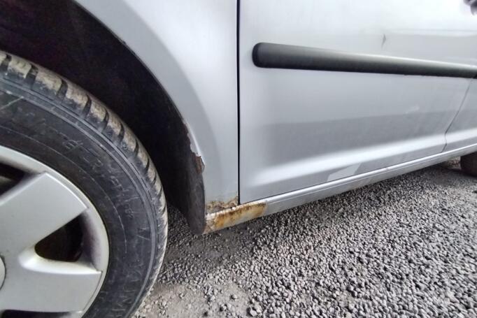 Volkswagen Caddy 3 generation Minivan 4-doors