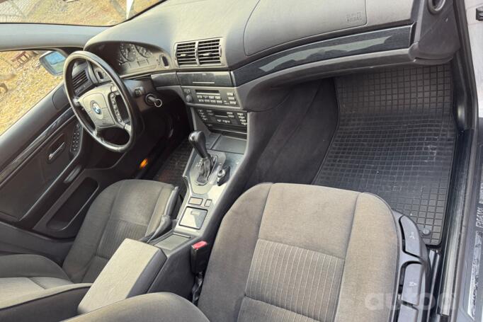 BMW 5 Series E39 Sedan 4-doors