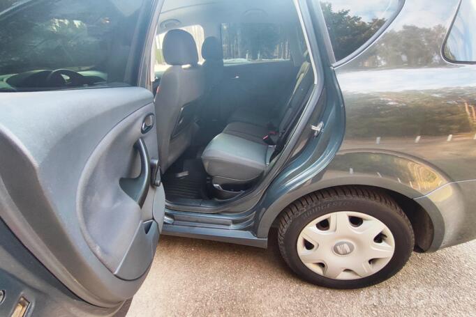 SEAT Toledo 3 generation Hatchback