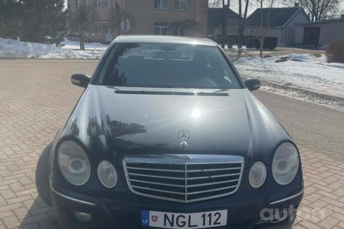Mercedes-Benz E-Class W211 Sedan