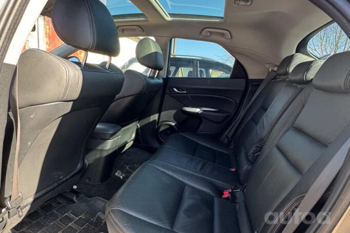 Honda Civic 8 generation Hatchback 5-doors