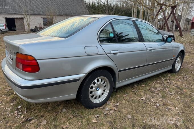 BMW 5 Series E39 Sedan 4-doors
