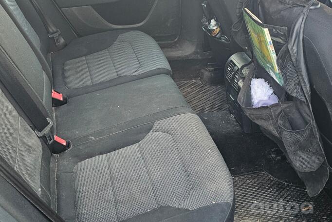 Volkswagen Passat B7 Variant wagon 5-doors