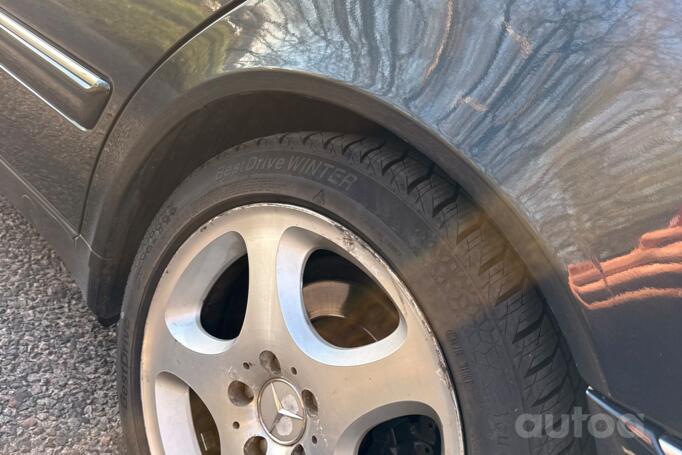 Mercedes-Benz E-Class W210 Sedan