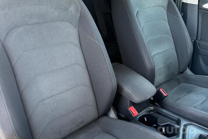 Volkswagen Tiguan 2 generation Crossover 5-doors