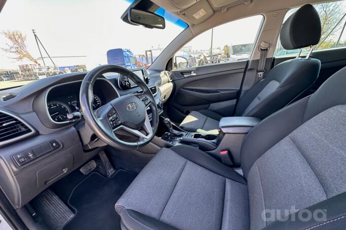 Hyundai Tucson 3 generation Crossover