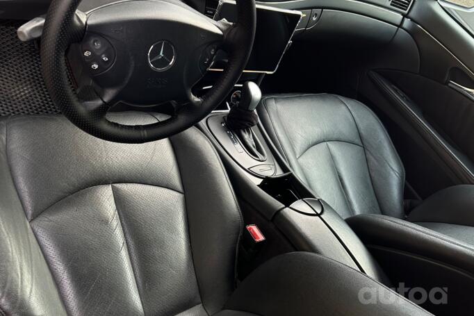 Mercedes-Benz E-Class W211 Sedan