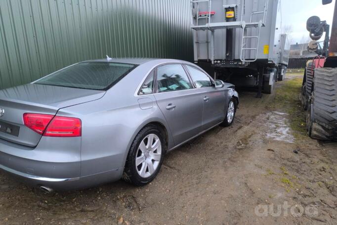 Audi A8 D4/4H Sedan
