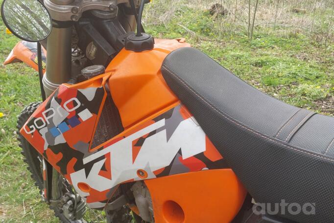 KTM 525