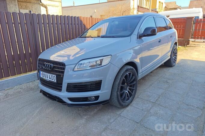 Audi Q7 4L Crossover