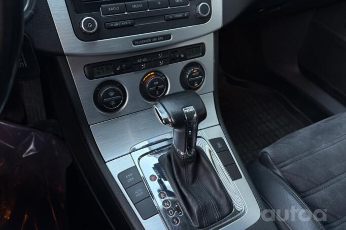 Volkswagen Passat B6 wagon 5-doors