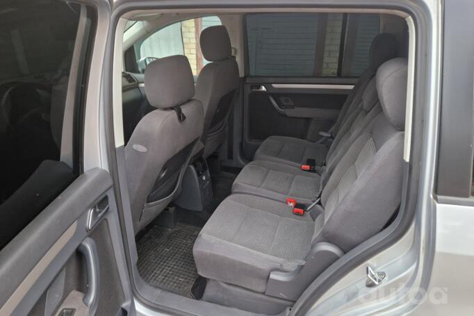 Volkswagen Touran 1 generation [2th restyling] Minivan