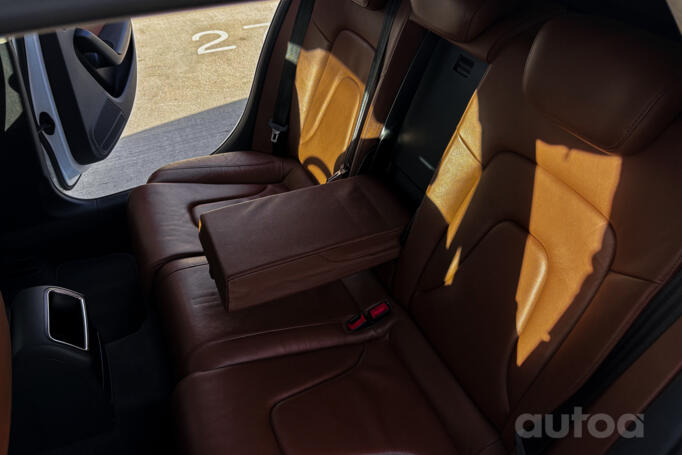 Audi A4 B8/8K wagon 5-doors