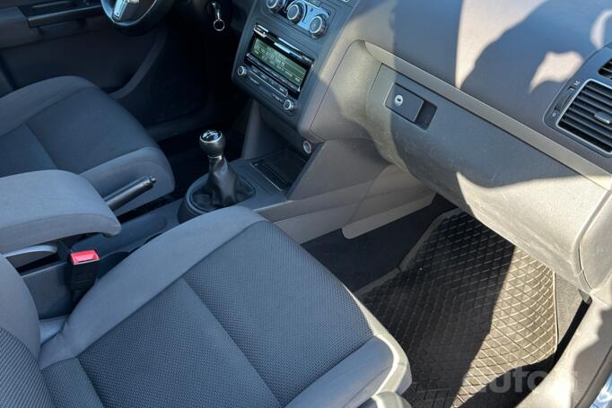 Volkswagen Touran 1 generation [2th restyling] Minivan