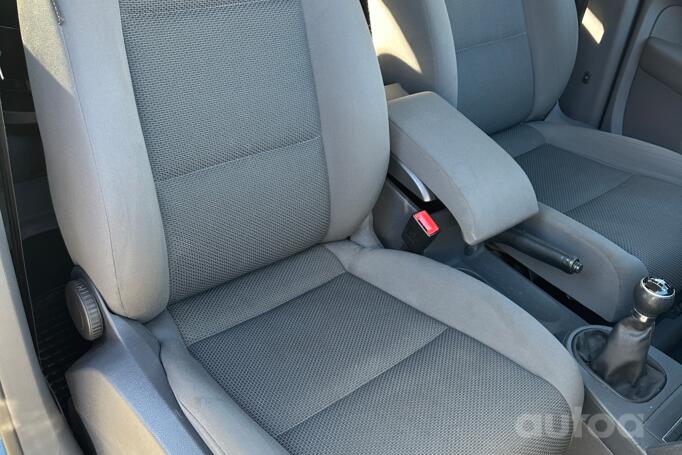 Volkswagen Touran 1 generation [2th restyling] Minivan