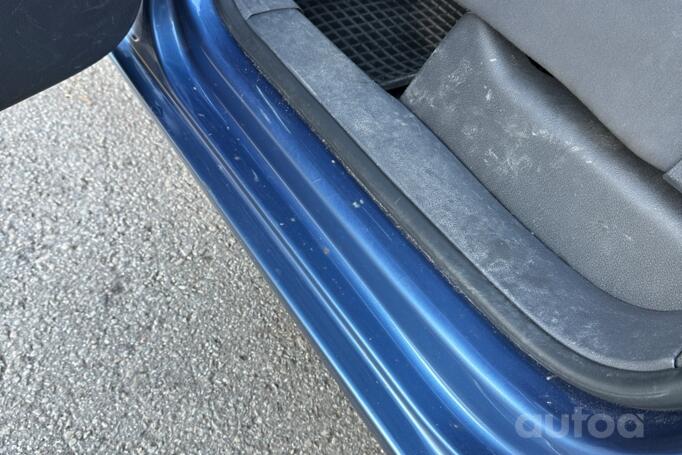 Volkswagen Touran 1 generation [2th restyling] Minivan