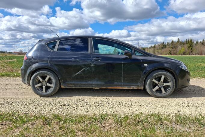 SEAT Leon 2 generation Hatchback 5-doors