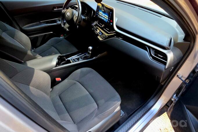 Toyota C-HR 1 generation Crossover