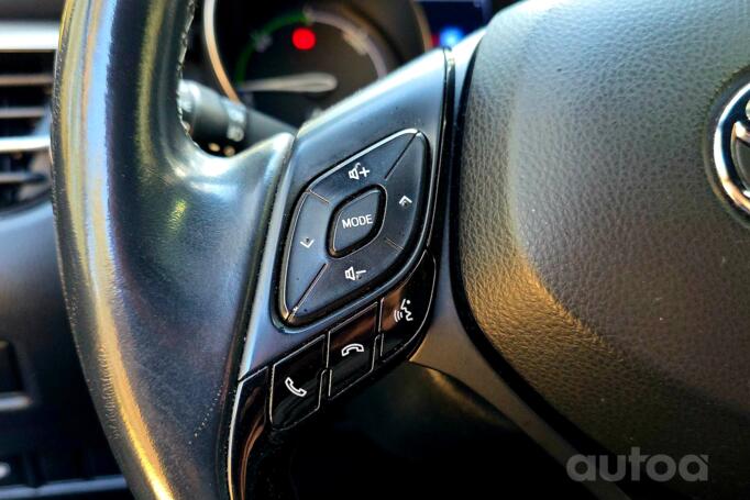 Toyota C-HR 1 generation Crossover