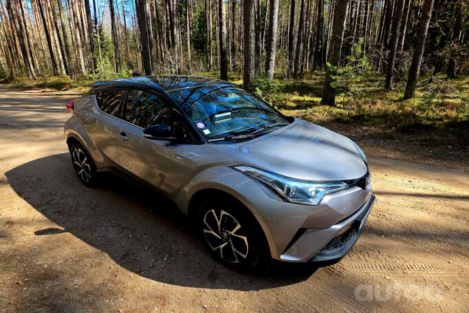 Toyota C-HR 1 generation Crossover