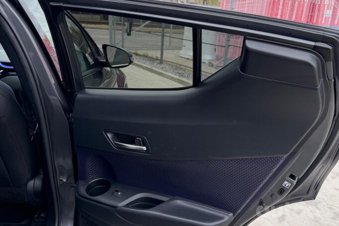 Toyota C-HR 1 generation Crossover