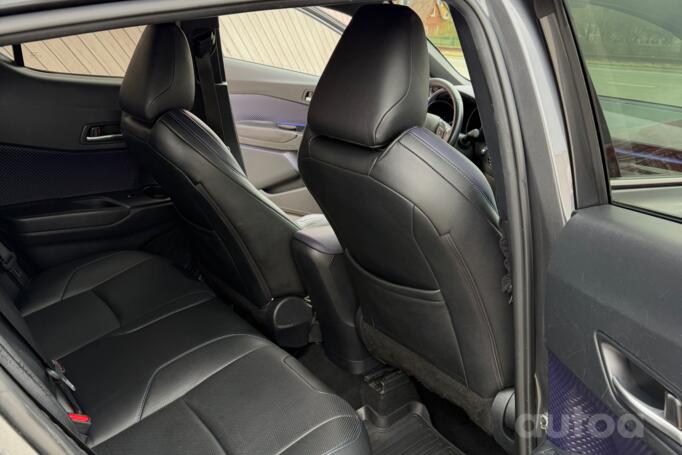 Toyota C-HR 1 generation Crossover