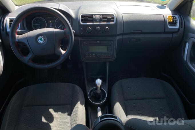 Skoda Fabia 5J Hatchback