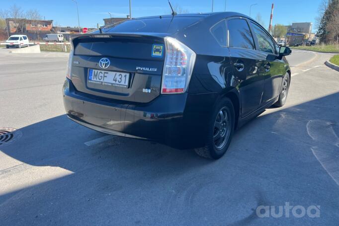 Toyota Prius 3 generation Hatchback 5-doors