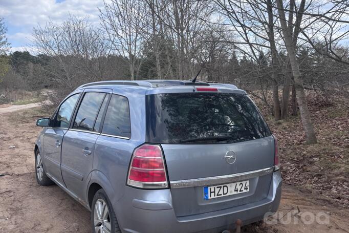 Opel Zafira B Minivan 5-doors