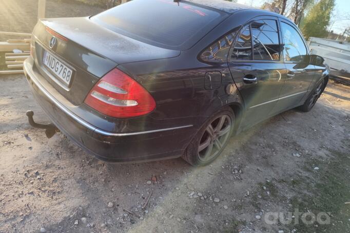 Mercedes-Benz E-Class W211/S211 Sedan 4-doors