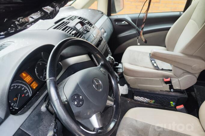 Mercedes-Benz Viano W639 [restyling] Minivan 4-doors