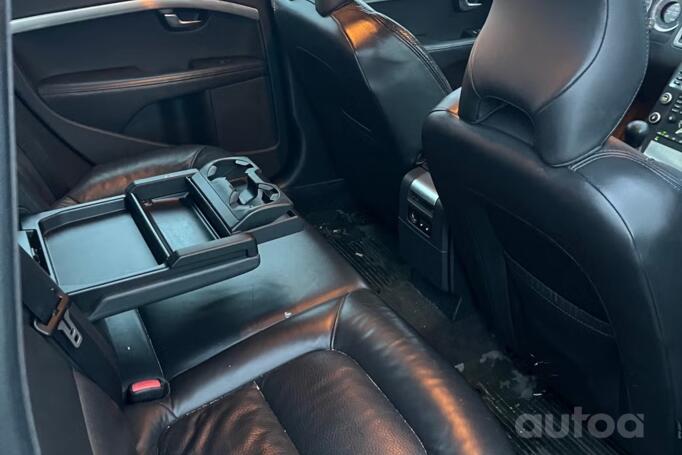 Volvo V70 3 generation wagon