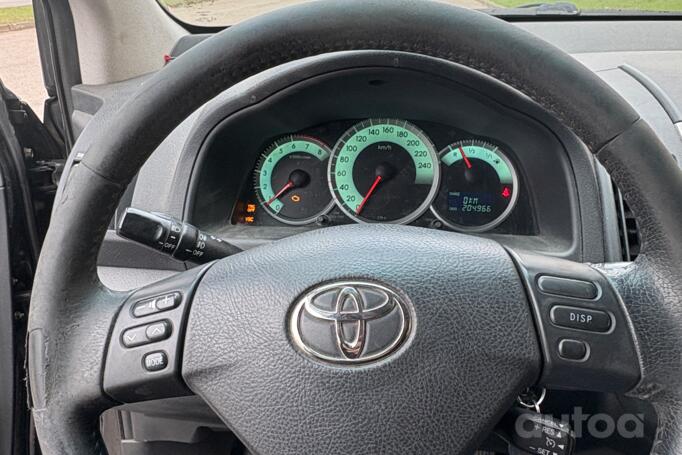 Toyota Corolla Verso 1 generation [restyling] Minivan
