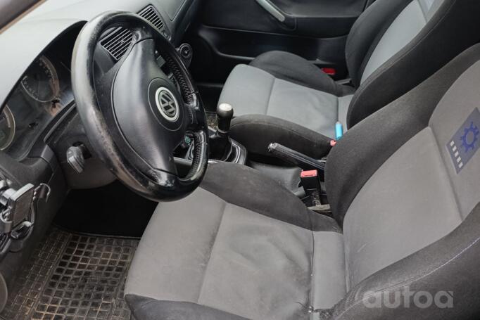 Volkswagen Golf 4 generation Hatchback 5-doors