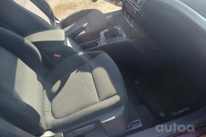 Skoda Superb 2 generation Liftback