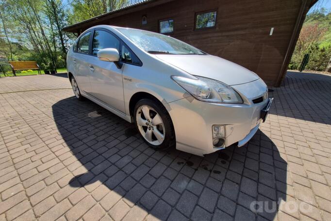 Toyota Prius 3 generation Hatchback 5-doors