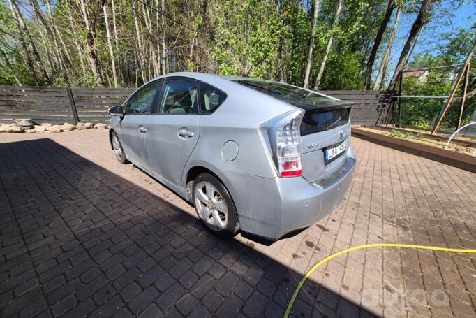 Toyota Prius 3 generation Hatchback 5-doors